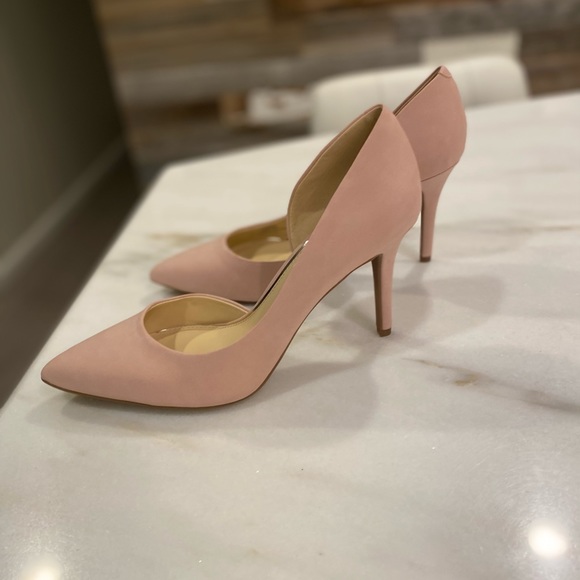 blush colored pumps